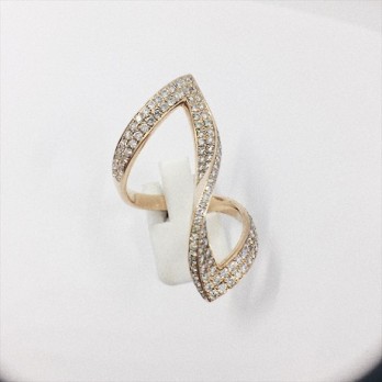 Anillo de oro rosa y brillantes