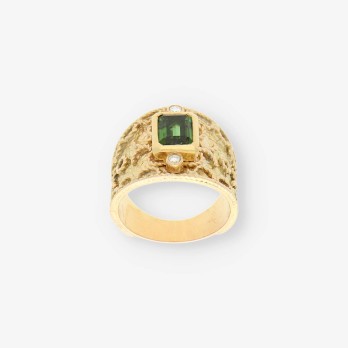 Anillo oro, piedra verde y bri 2