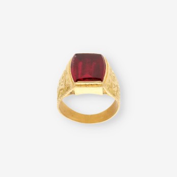 Anillo oro piedra roja 2