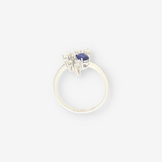 Anillo oro bl. zafiro y brillantes