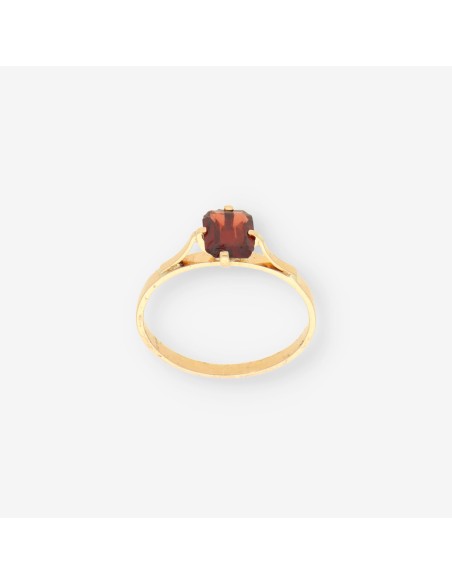 Anillo oro y piedra roja