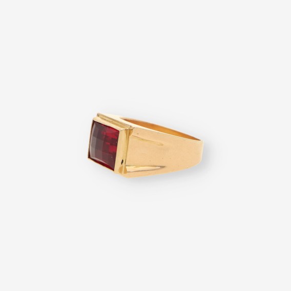 Anillo oro y p. roja