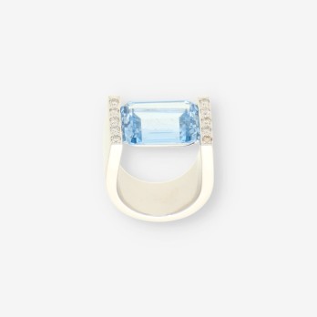 Anillo oro blanco topacio y brillantes 2