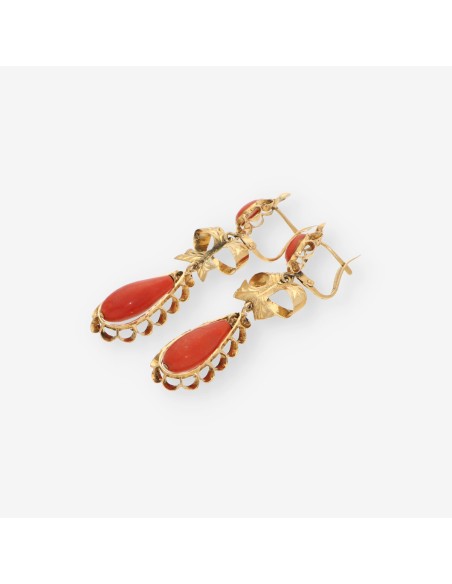 Pendientes oro y coral