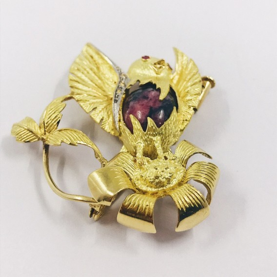 Broche en forma Canario en oro 18kt y diamantes