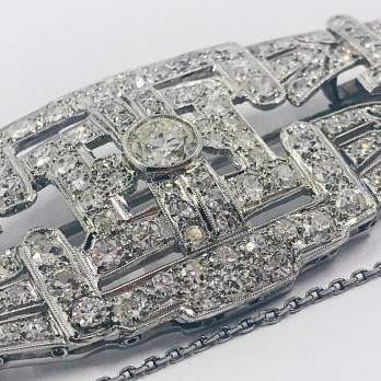 Broche de platino con brillantes. 2