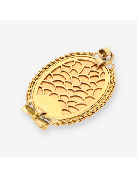 Medalla virgen esmalte oro y brillantes