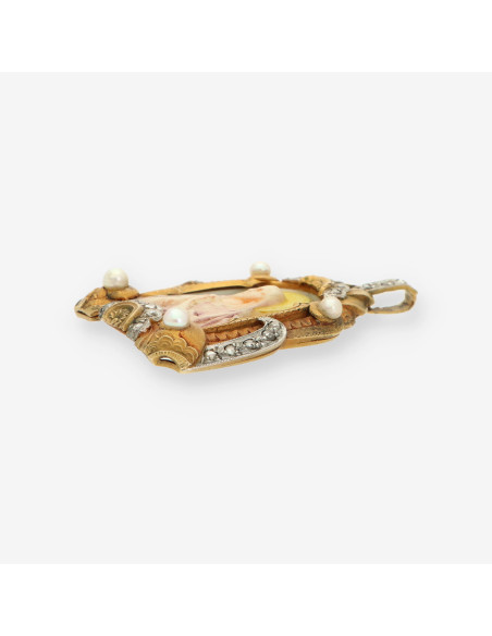 Virgen oro esmalte carey y diamantes