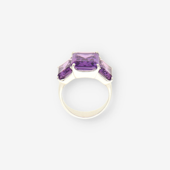 Anillo oro p. lila