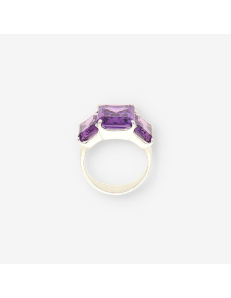 Anillo oro p. lila