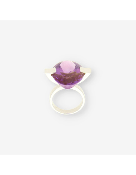 Anillo oro blanco y piedra lila