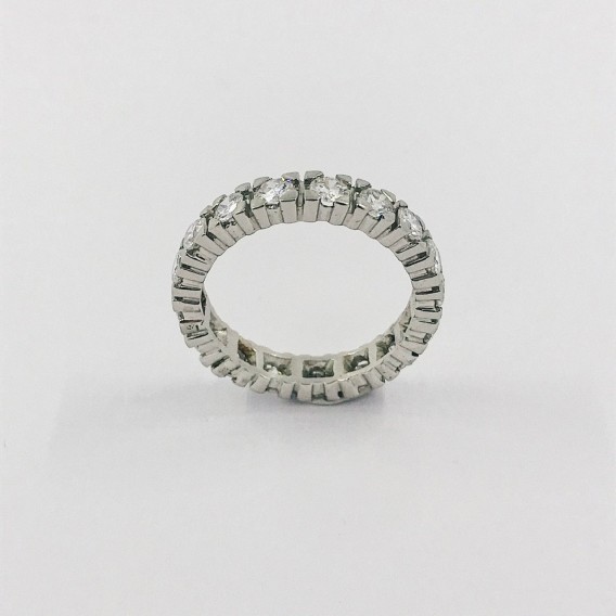 Alianza en oro blanco 18kt con brillantes