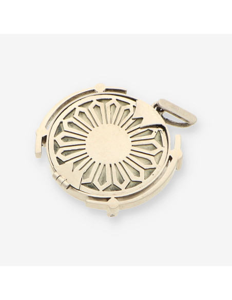 Medalla oro blanco esmalte y bri