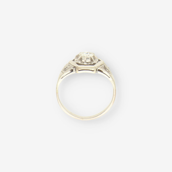 Anillo oro blanco y bri aprox. 0.50 Qt.