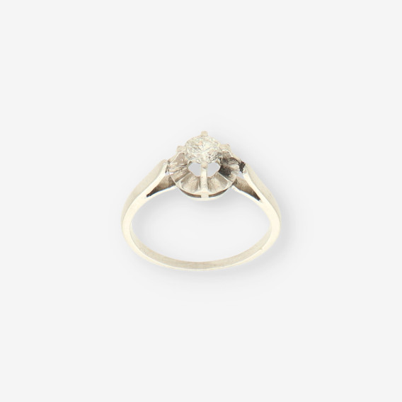 Anillo oro blanco y bri