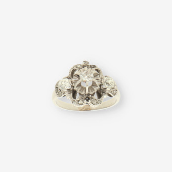 Anillo roseton oro blanco y bri