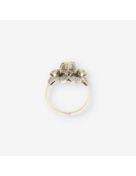 Anillo roseton oro blanco y bri