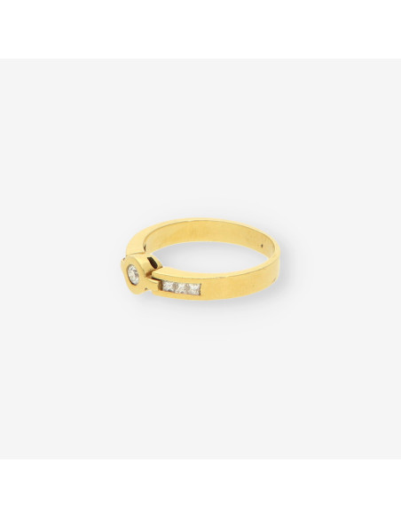 Anillo oro y bri