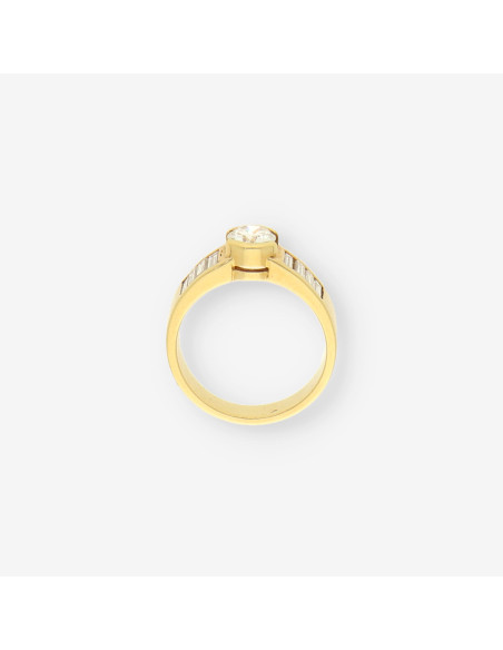 Anillo de oro bri