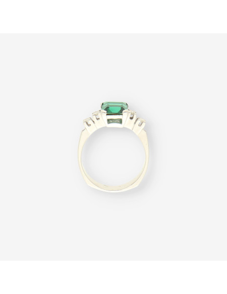 Anillo oro blanco p. verde y brillantes
