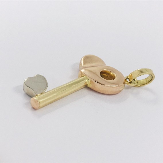 Colgante llave corazÃ³n en oro18kt
