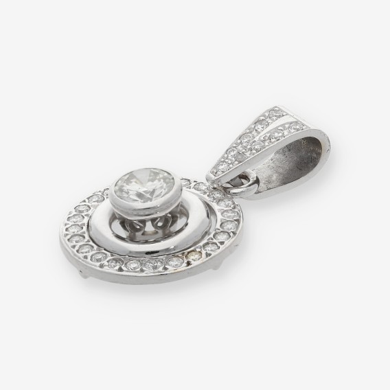 Colgante en oro blanco 18kt con brillantes.