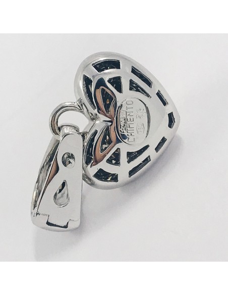 Colgante Chimento corazÃ³n en oro blanco con brillantes.