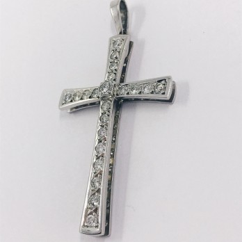 Colgante cruz en oro blanco 18kt con brillantes 2