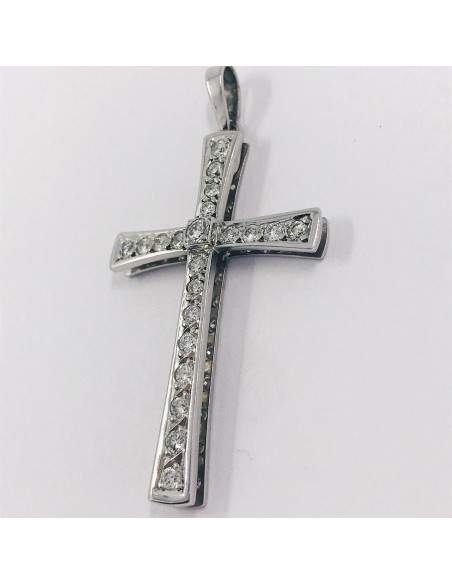 Colgante cruz en oro blanco 18kt con brillantes