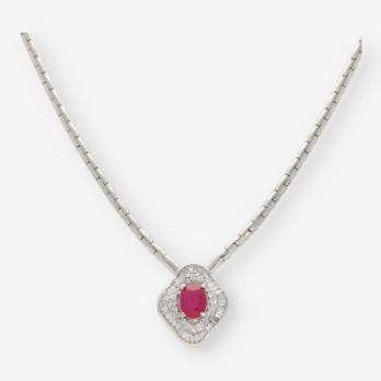 Gargantilla de oro blanco con centro de diamantes y rubÃ­ 2