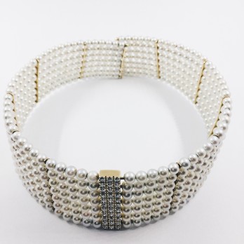 Gargantilla de perlas con centro de brillantes 2