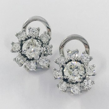 Pendientes en oro blanco con brillantes. 2