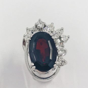 Pendientes con brillantes y granate. 2