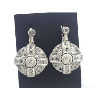 Pendientes rosetÃ³n de oro blanco y brillantes