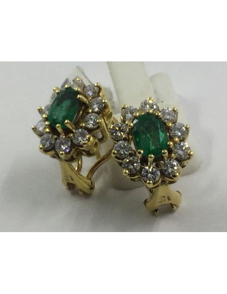 Pendientes rosetÃ³n de oro con brillantes y esmeraldas