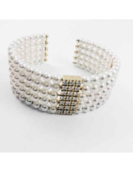Pulsera de perlas y brillantes