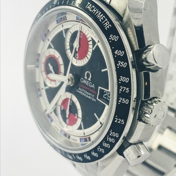 Omega Speedmaster en negro y rojo. 2
