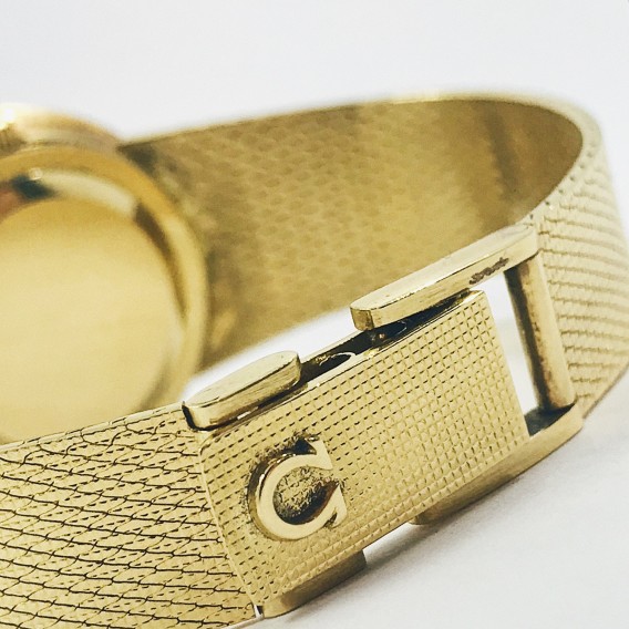 Omega De Ville en oro de 18kt.