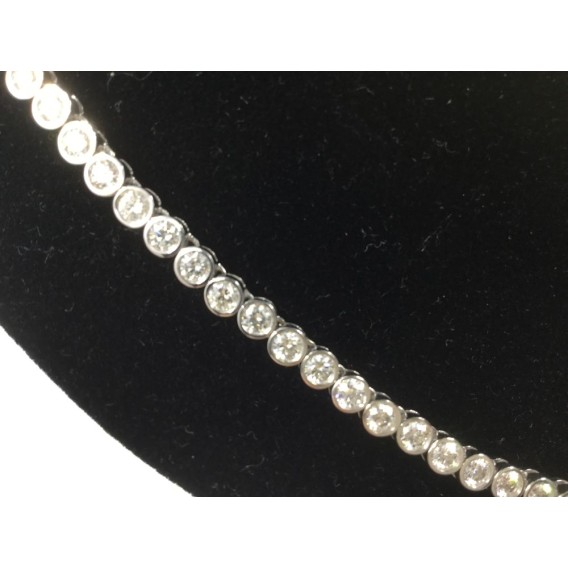 Gargantilla riviere en oro blanco y brillantes