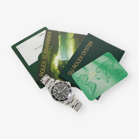 Rolex Submariner 40mm No Date 14060M caja y documentos