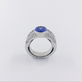 Anillo en oro blanco 18kt con brillantes