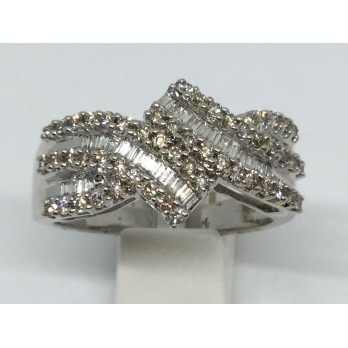 Sortija de oro con diamantes