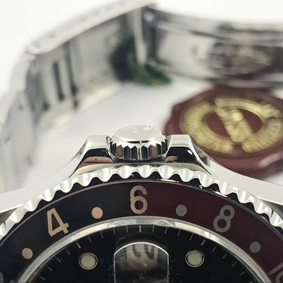 Rolex GMT-Master II con estuche y documentaciÃ³n originales