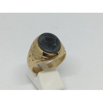 Sortija sello de oro con cabeza de soldado romano grabada en piedra central.