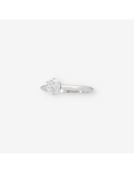 Anillo en oro blanco 18kt con brillante central