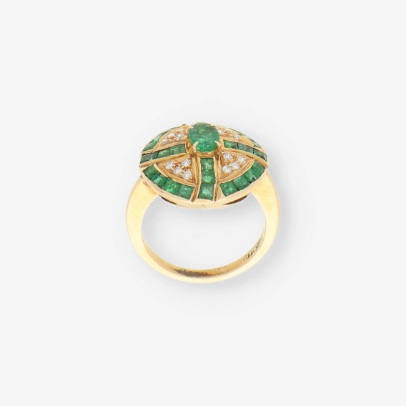 Anillo en oro 18kt con brillantes y esmeralda