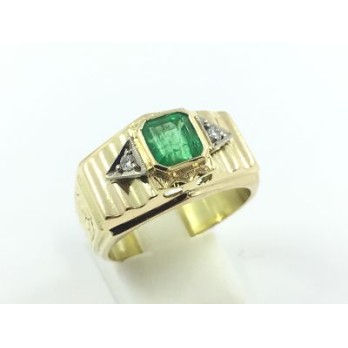 Anillo de oro con brillantes y esmeralda
