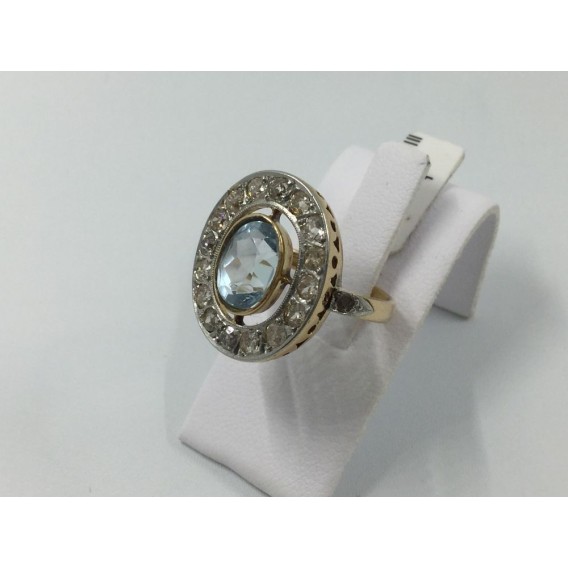 Anillo art decÃ³ en oro de 18 kt, brillantes y topacio