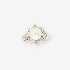 Anillo en oro blanco con brillantes y perla. | Comprar anillos de segunda mano
