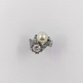 Sortija en oro blanco con brillantes y perla cultivada | Comprar anillos de segunda mano